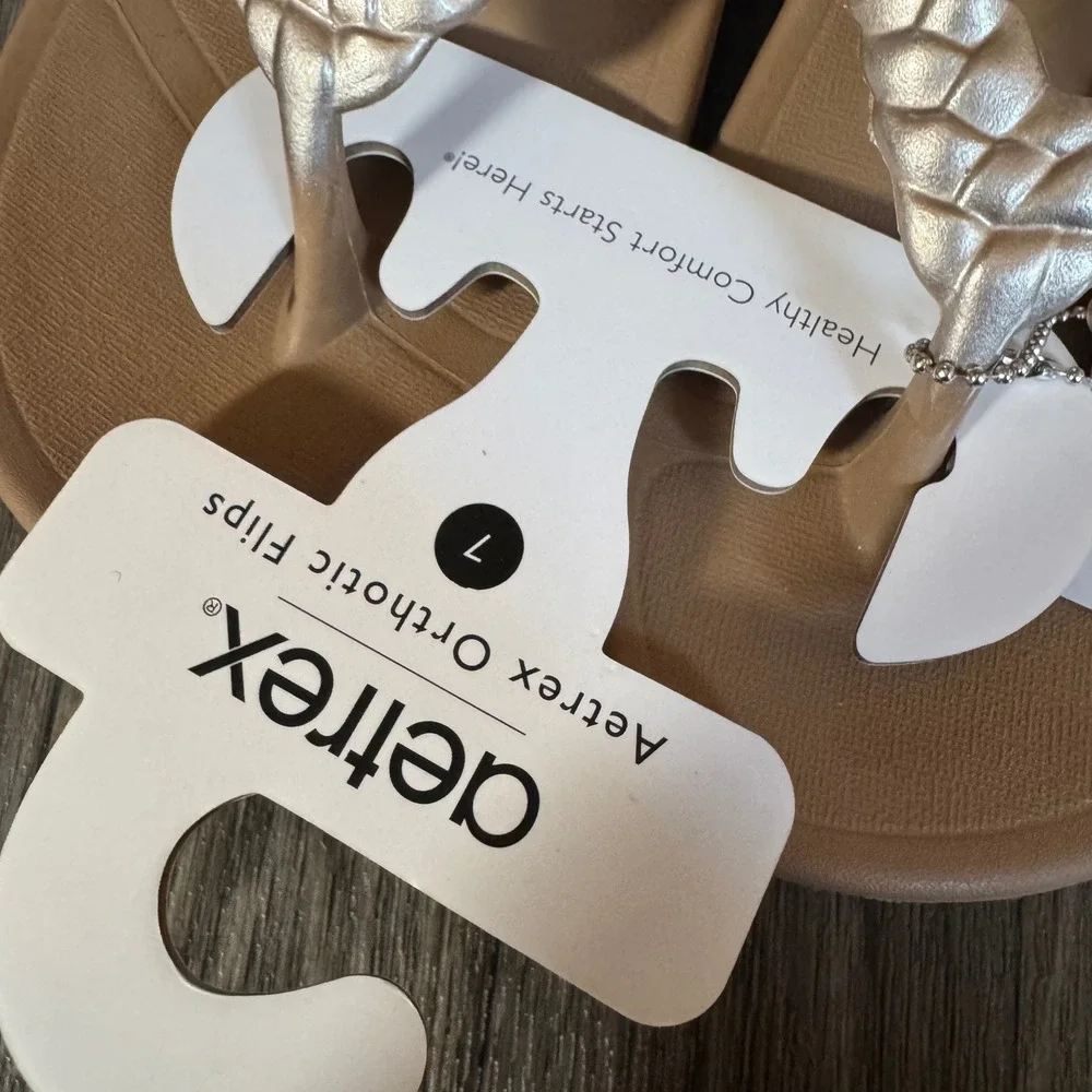 Aetrex Vicki Orthotic Flip Flops Women 7 Champagne Gloss Braided Sandals